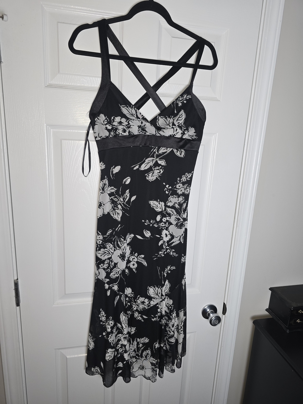 Vintage 90's Studio Y Black & White Floral Midi Dress with Crisscross Straps Med
